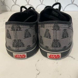 Men’s Vans x Star Wars Darth Vader sneakers sz 12
